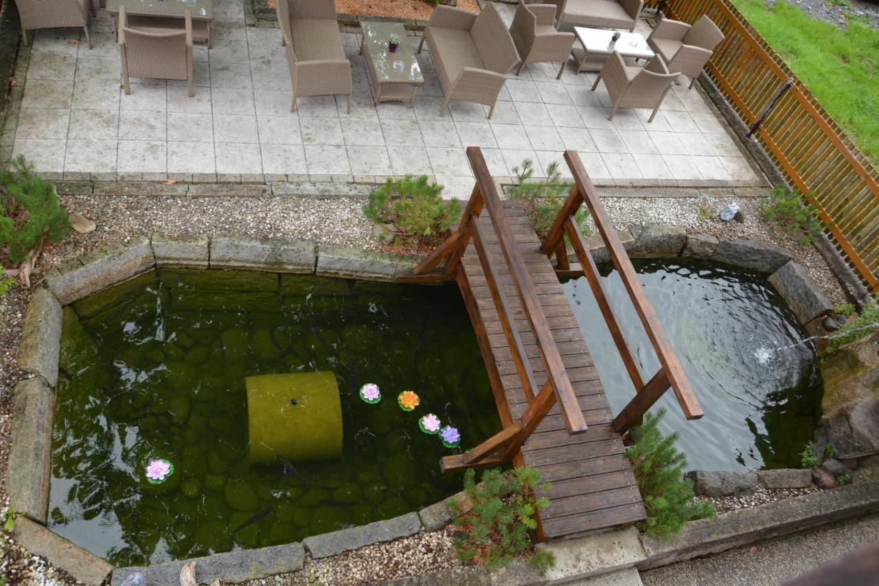 Happy Point Apartment 멜라우 외부 사진