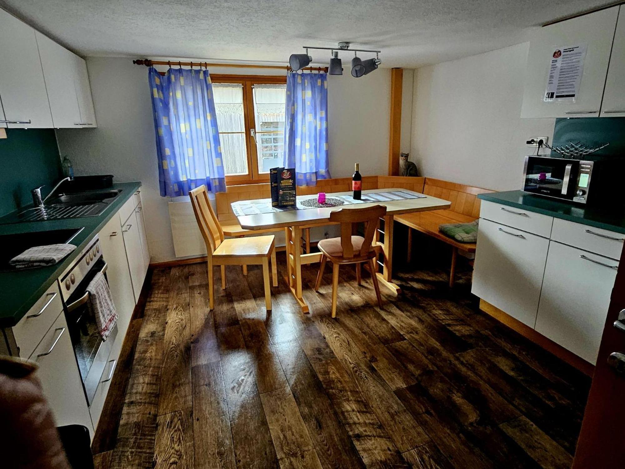 Happy Point Apartment 멜라우 객실 사진